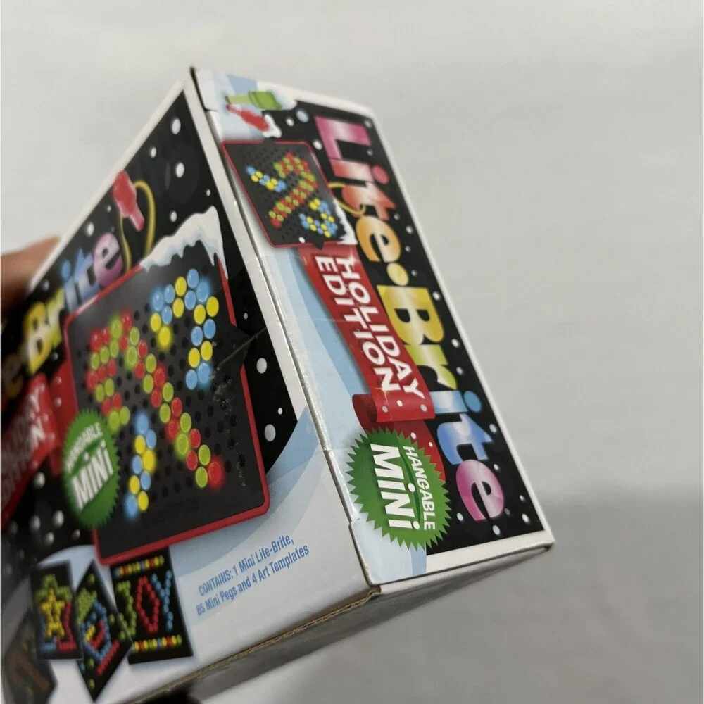 New Lite Brite Hangable Mini Holiday Edition 90 Pieces Christmas Ornament Toy